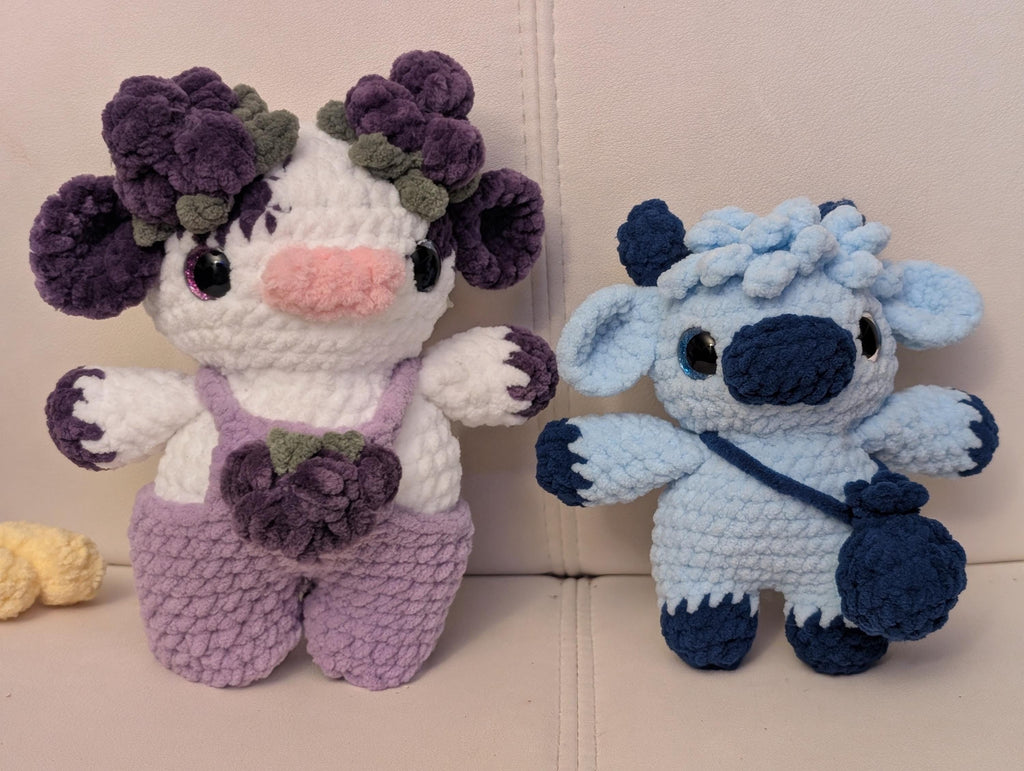 all Mini Highland Fruit Cows will be the smaller size 💕 check out the other listing for the bigger Milk Cows with overalls 🐮🫶🏼