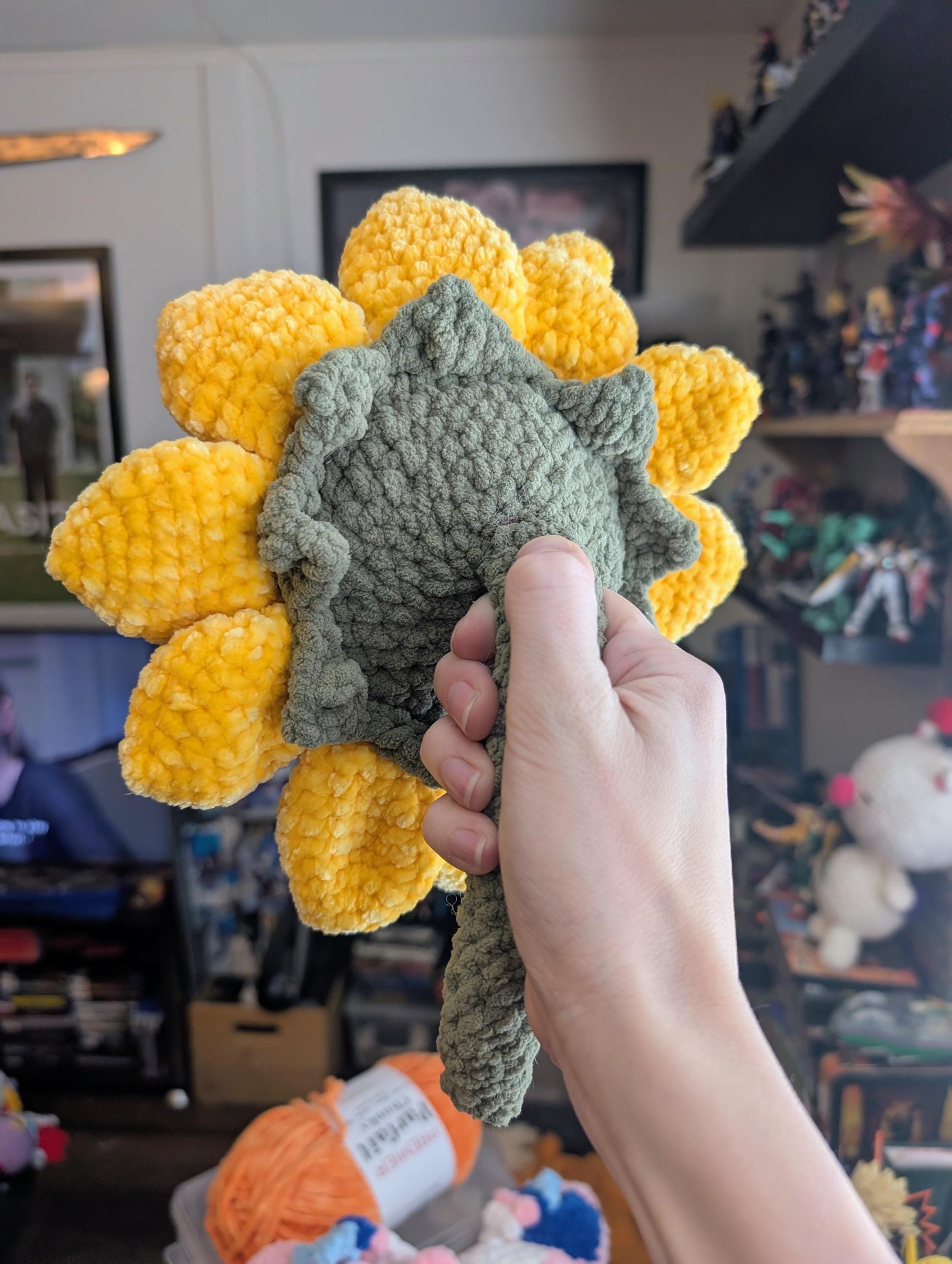 Crochet Sunflower Plushie | Textured Amigurumi, Autism Awareness Sensory Toy| Crochet Gift
